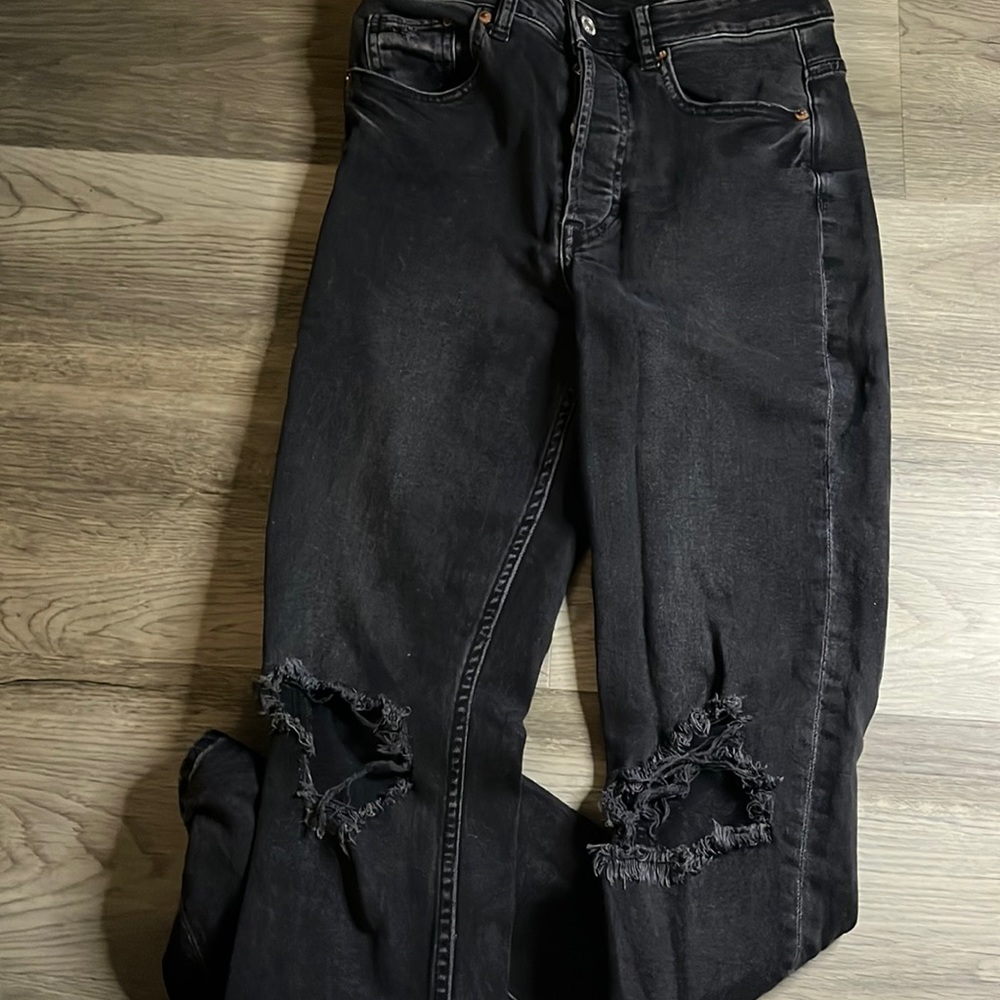 Black ripped jeans